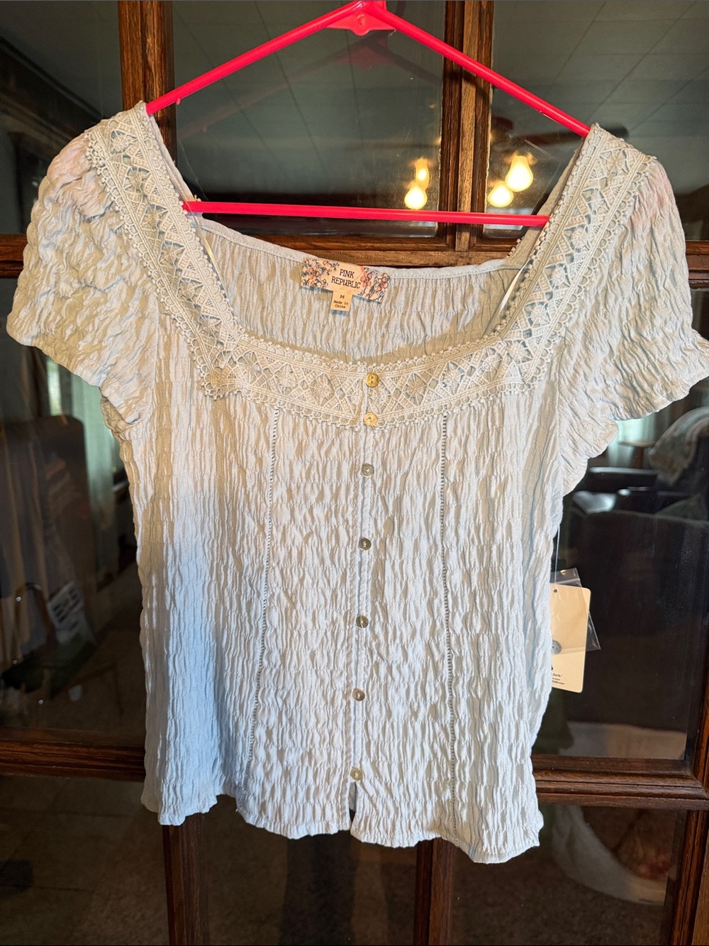 Pink Republic Nantucket Breeze Blue Crinkle Lace Trim Button Front Top M NEW